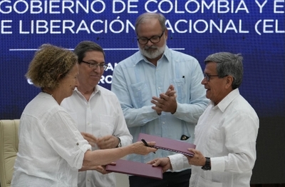 Colombia halts peace talks with ELN rebels and accuses them of war crimes in northeastern region