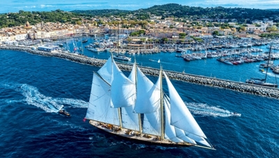 Les Voiles de Saint-Tropez: A maritime history book